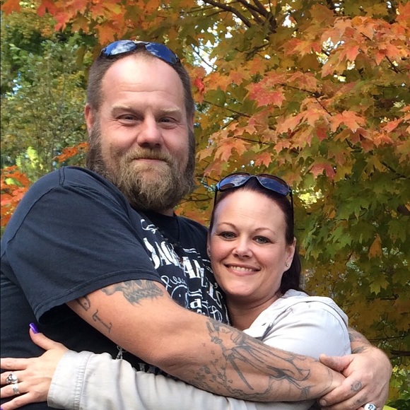 Meet your Posher, Jennifer - Picture 1 of 1